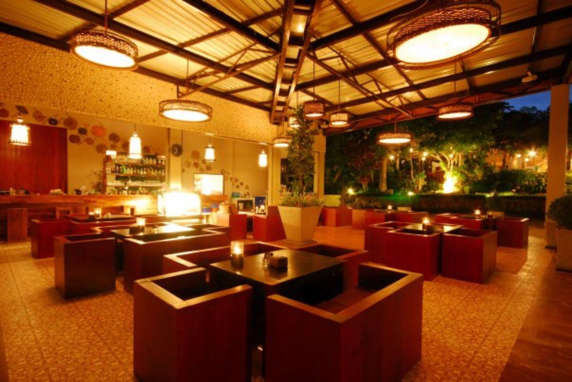 Tubtim Resort Ко-Самед Ресторан фото